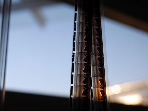 16mm Filmstreifen mit Einstellungen aus 
